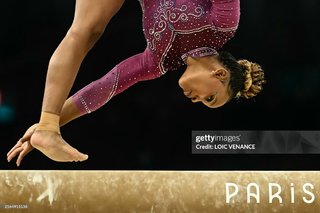 Rebeca Andrade feet photo 8