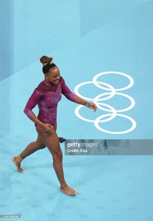 Rebeca Andrade feet photo 5