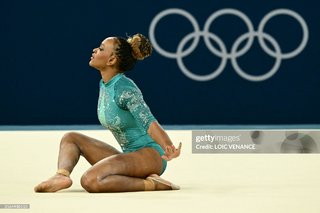 Rebeca Andrade feet photo 3