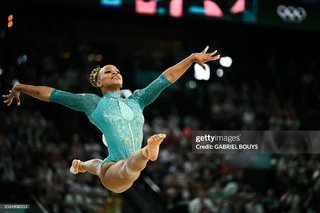 Rebeca Andrade feet photo 1