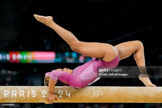 Rebeca Andrade feet photo 15