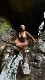 Rebeca Andrade feet photo 17