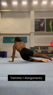Rebeca Andrade feet photo 20