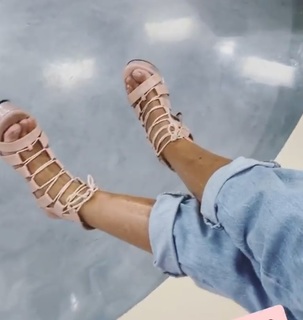 Rebeca Escribens feet photo 5