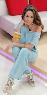 Rebeca Escribens feet photo 4