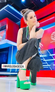 Rebeca Escribens feet photo 5