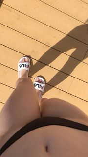 Rebeca Stones feet photo 12