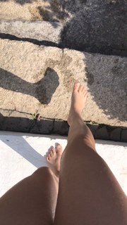 Rebeca Stones feet photo 4