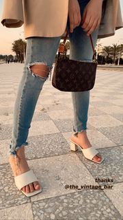 Rebeca Stones feet photo 3