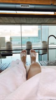 Rebeca Stones feet photo 5