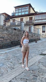 Rebeca Stones feet photo 4