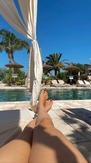 Rebeca Stones feet photo 8