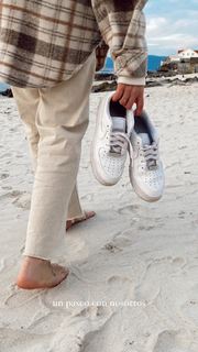 Rebeca Stones feet photo 13
