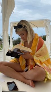 Rebeca Stones feet photo 2