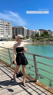 Rebeca Stones feet photo 3