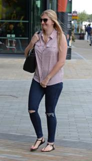 Rebecca Adlington feet photo 12