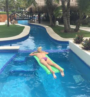 Rebecca Adlington feet photo 11
