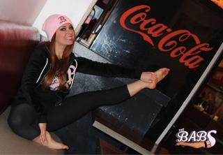 Rebecca Berardi feet photo thumbnail