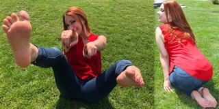 Rebecca Berardi feet photo thumbnail