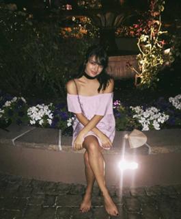 Rebecca Black feet photo thumbnail
