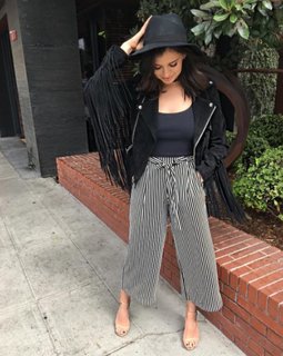 Rebecca Black feet photo thumbnail