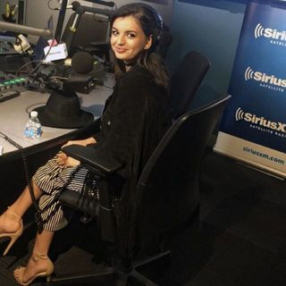 Rebecca Black feet photo thumbnail
