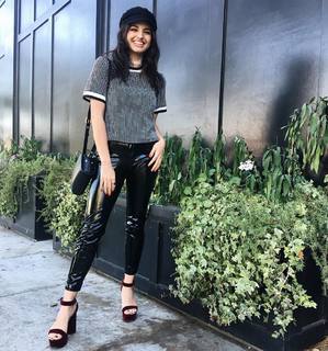Rebecca Black feet photo thumbnail
