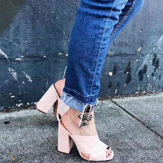 Rebecca Black feet photo thumbnail