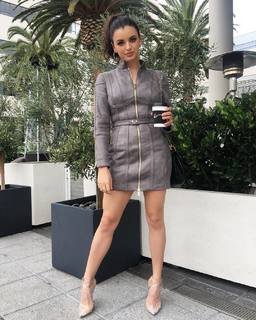 Rebecca Black feet photo thumbnail