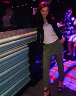 Rebecca Black feet photo thumbnail