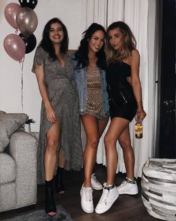 Rebecca Black feet photo thumbnail