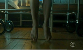 Rebecca Breeds feet photo 12