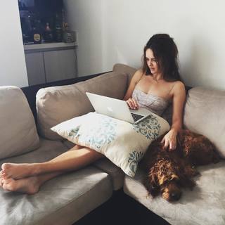 Rebecca Breeds feet photo 2