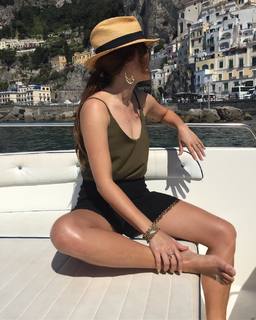 Rebecca Breeds feet photo 19