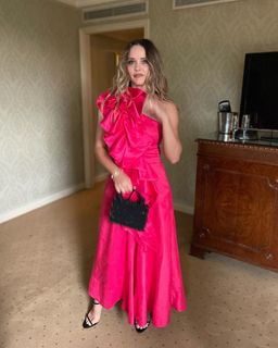 Rebecca Breeds feet photo 12