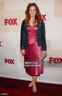 Rebecca Creskoff feet photo 5