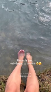 Rebecca Felgate feet photo 13