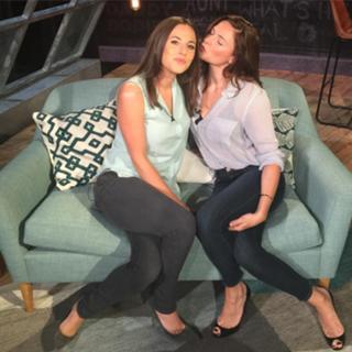 Rebecca Ferguson feet photo thumbnail