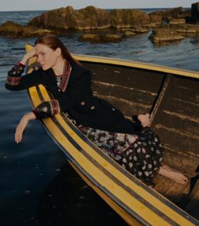 Rebecca Ferguson feet photo thumbnail
