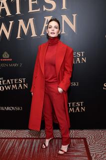 Rebecca Ferguson feet photo thumbnail