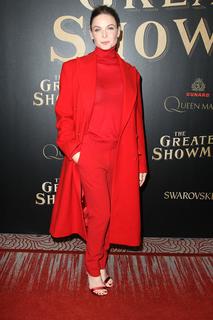 Rebecca Ferguson feet photo thumbnail