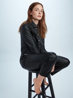 Rebecca Ferguson feet photo thumbnail