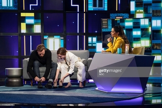 Rebecca Ferguson feet photo thumbnail