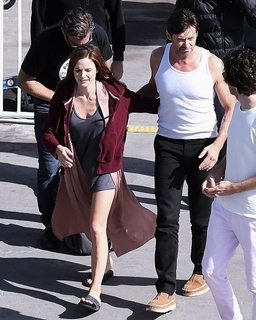 Rebecca Ferguson feet photo thumbnail