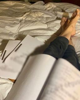 Rebecca Ferguson feet photo thumbnail