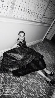 Rebecca Ferguson feet photo thumbnail