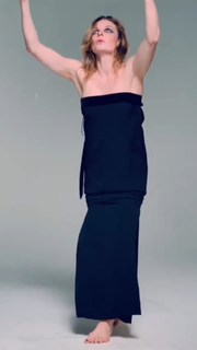 Rebecca Ferguson feet photo thumbnail