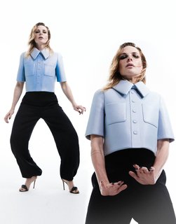 Rebecca Ferguson feet photo thumbnail