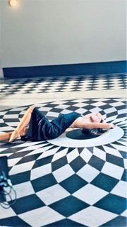 Rebecca Ferguson feet photo thumbnail