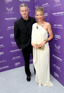 Rebecca Gayheart feet photo thumbnail